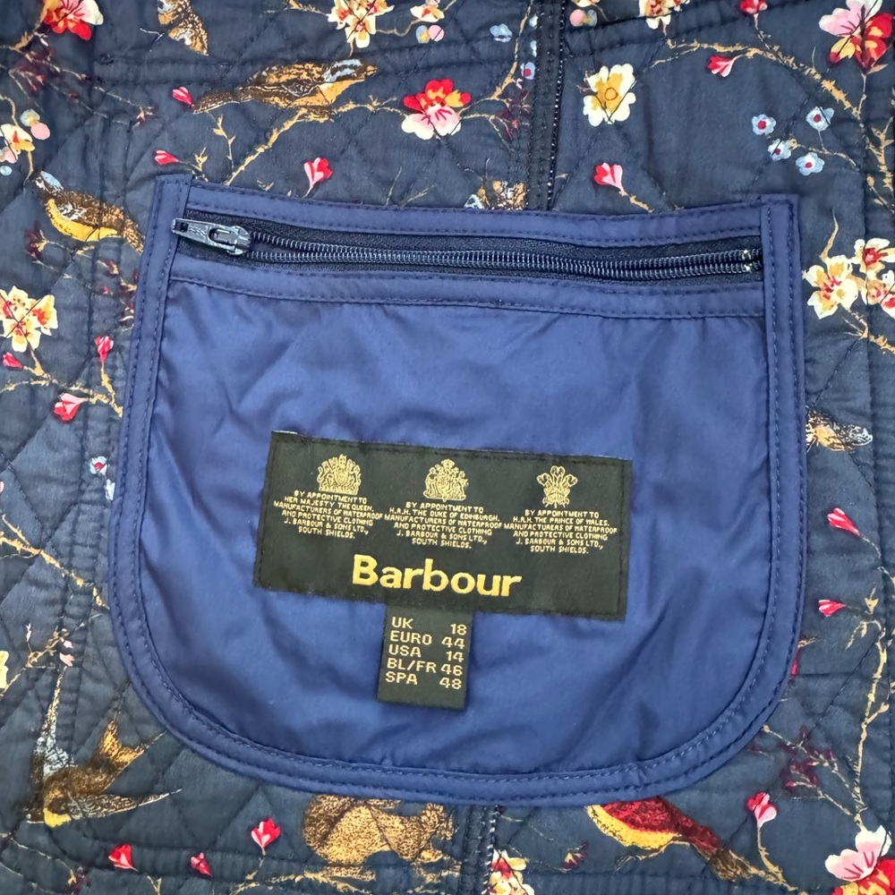 Barbour Quilted Jacket, size 14 - Picture 4 of 7